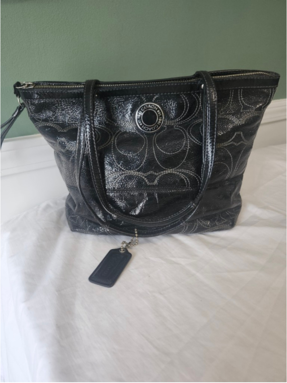 Women's Coach Black Patent Leather Signature C Tote Bag One Size